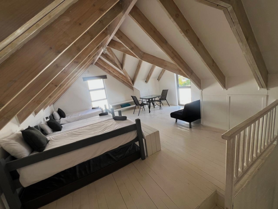 4 Bedroom Property for Sale in Golden Mile Western Cape